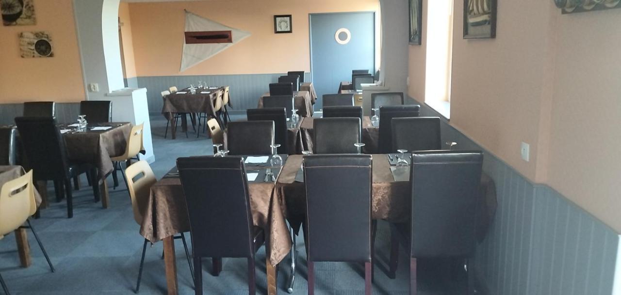 La Croisiere Hotell Louvetot Exteriör bild